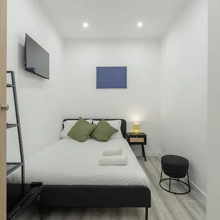 Guest house Modern By Homing *