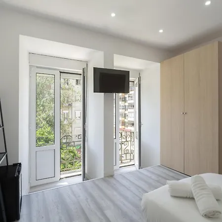 Modern By Homing * Lisbon