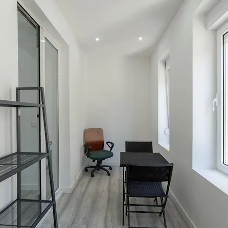 Modern By Homing * Lisbon